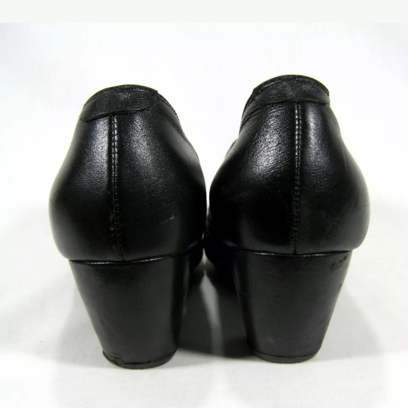 Indigo (By Clark's) Black Leather Pumps Size: 8.5M - Picture 4 of 8
